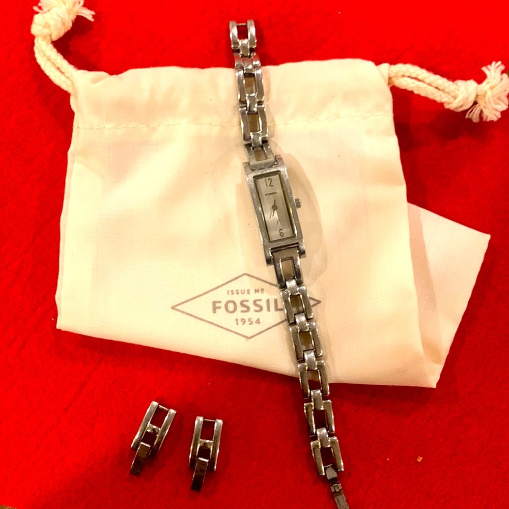 Fossil Women’s Watch - Silver